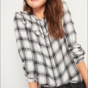 Old Navy XXL plaid button down ruffle shirt